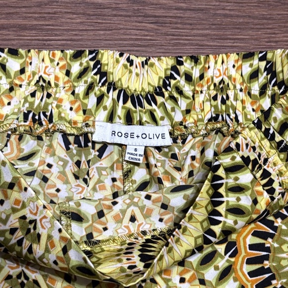 🔥🔥🔥Rose & Olive Vibrant Geometric Pants in Green and Orange Size: Small🔥🔥🔥 - Picture 2 of 9